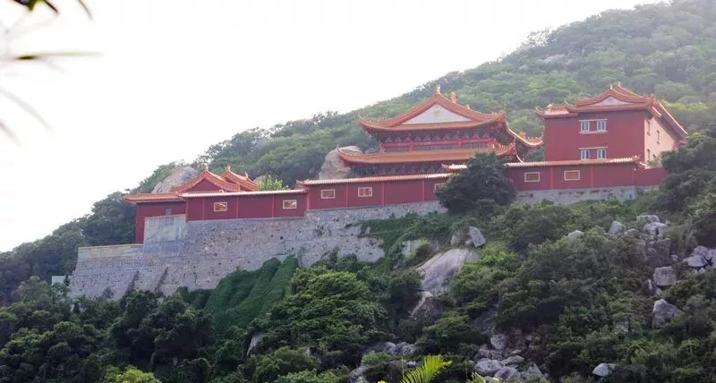 汕头南澳岛石潭寺