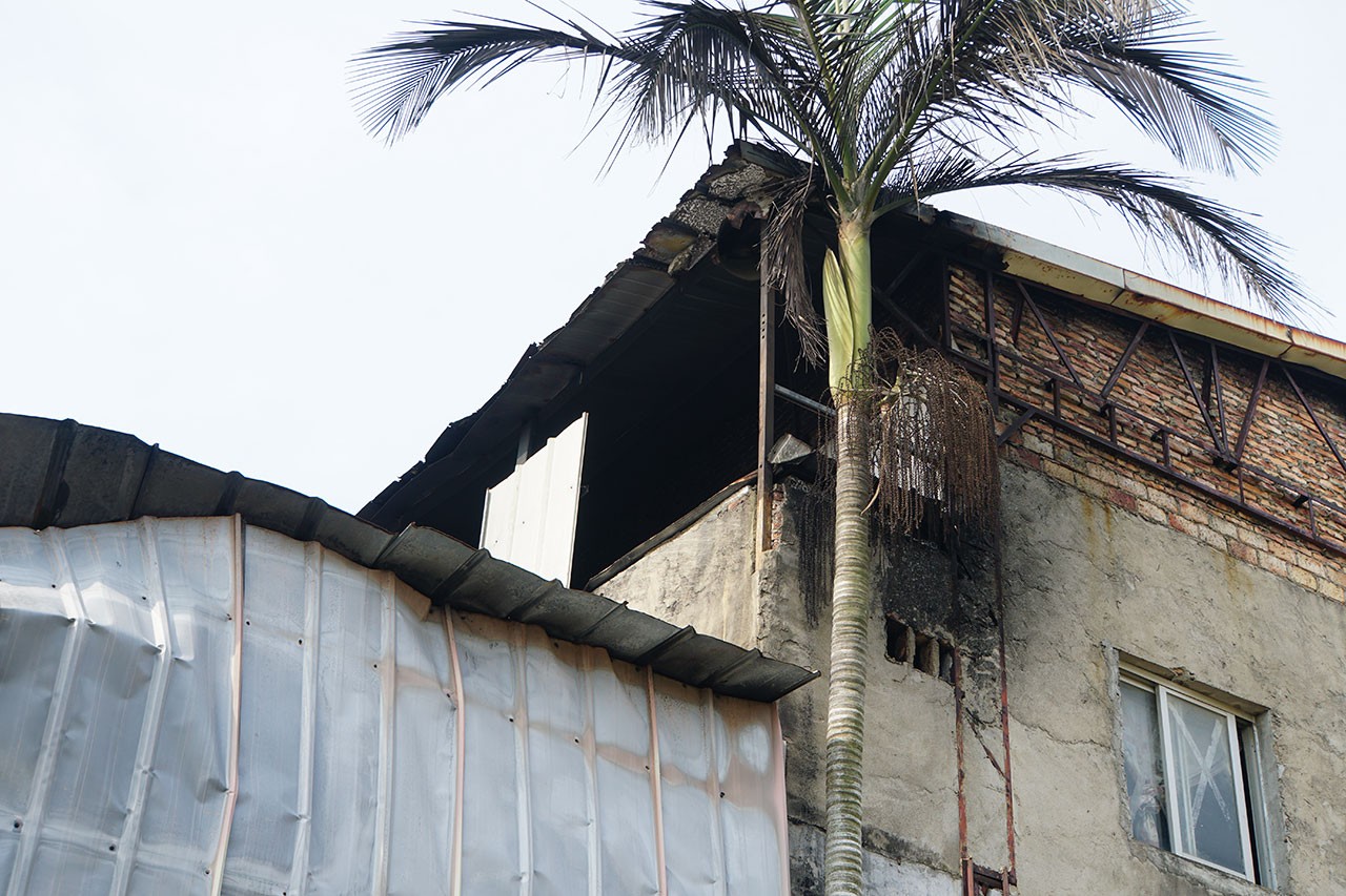 濠江区广澳街道河渡社区一小型泡沫厂发生火灾